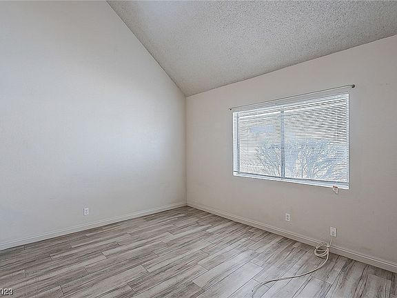 3rd image of 5168 Garden Ln #B