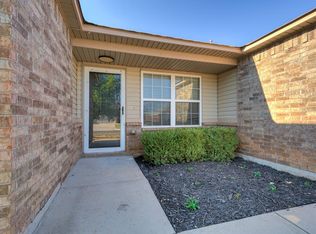 11440 SW 25th St, Yukon, OK 73099