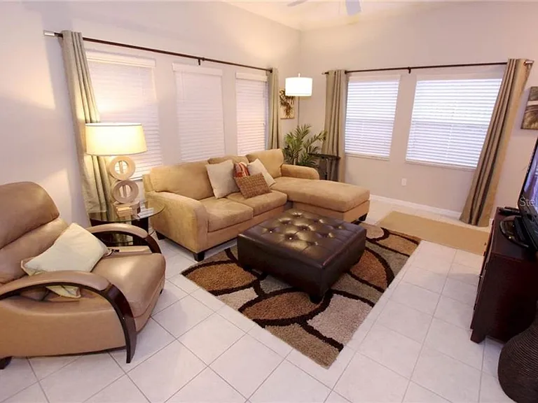 3152 Yellow Lantana Ln — Photo 3