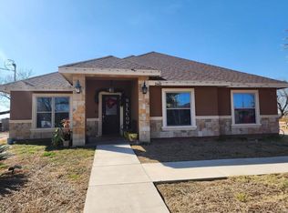 2662 Commissary Ave, Eagle Pass, TX 78852