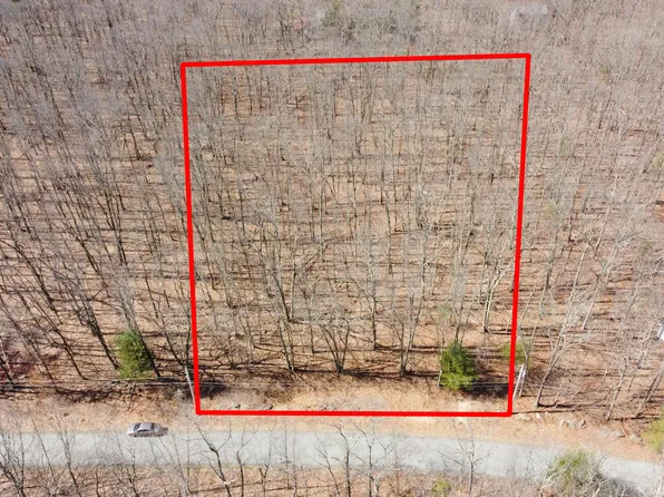 LOT 327 Ridgewood Ln, Hawley, PA 18428