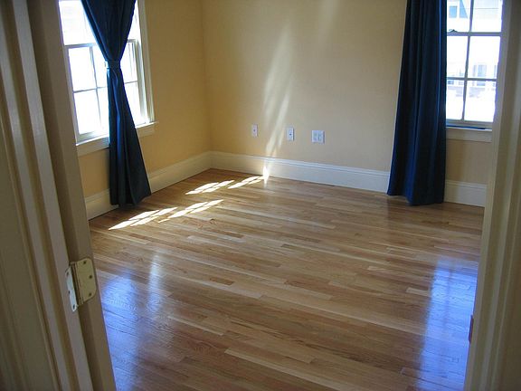 Upstairs office/3rd bedroom