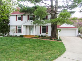 108 Sunset Ct, Waverly, IA 50677
