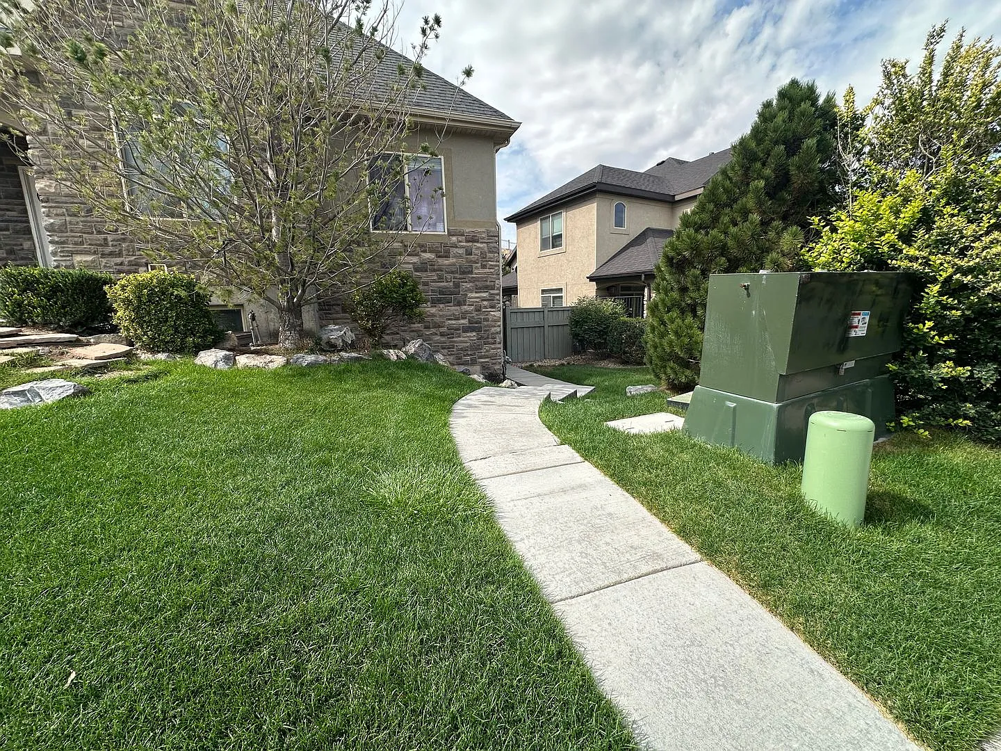 Cozy 2 bed 1 bath basement apartment, Eagle Mountain — Photo 2