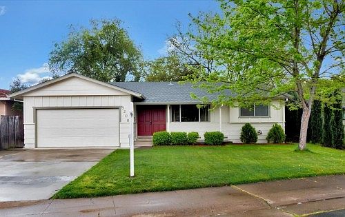 1st image of 8208 Bridgewood Ct