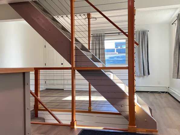 211 W Manor Ave #2, Anchorage, AK 99501