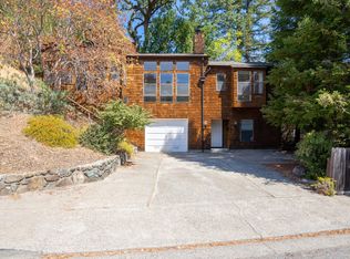 2 Rock Ridge Rd, Fairfax, CA 94930