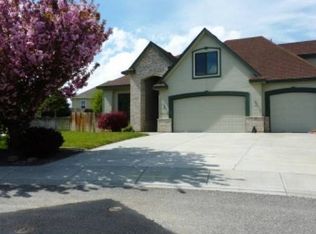 2076 Newhaven Loop, Richland, WA 99352