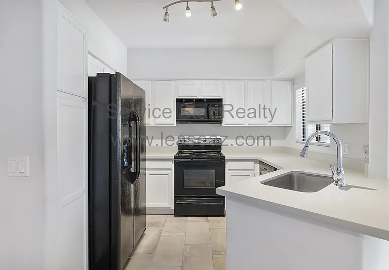 15095 N Thompson Peak Pkwy #2011 — Photo 5