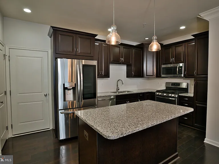 23542 Buckland Farm Ter — Photo 6