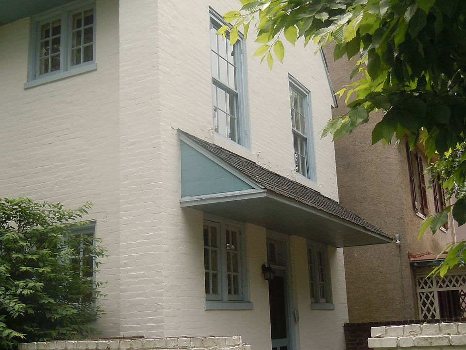 1st image of 102 W Willow Grove Ave