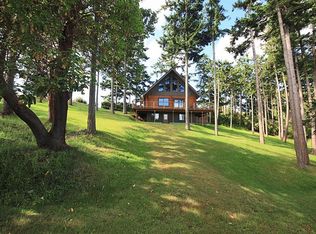 51 Madrona Heights Rd, Coupeville, WA 98239