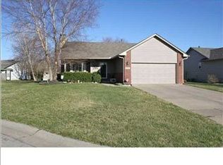 10306 W Sterling Ct, Wichita, KS 67205