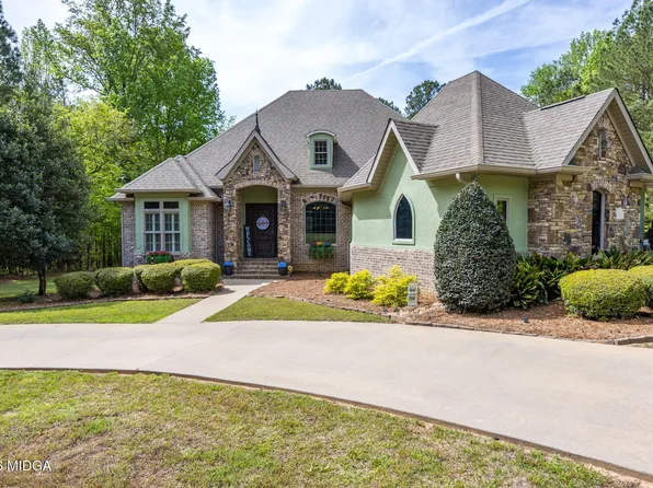 11 Deer Creek Dr, Forsyth, GA 31029