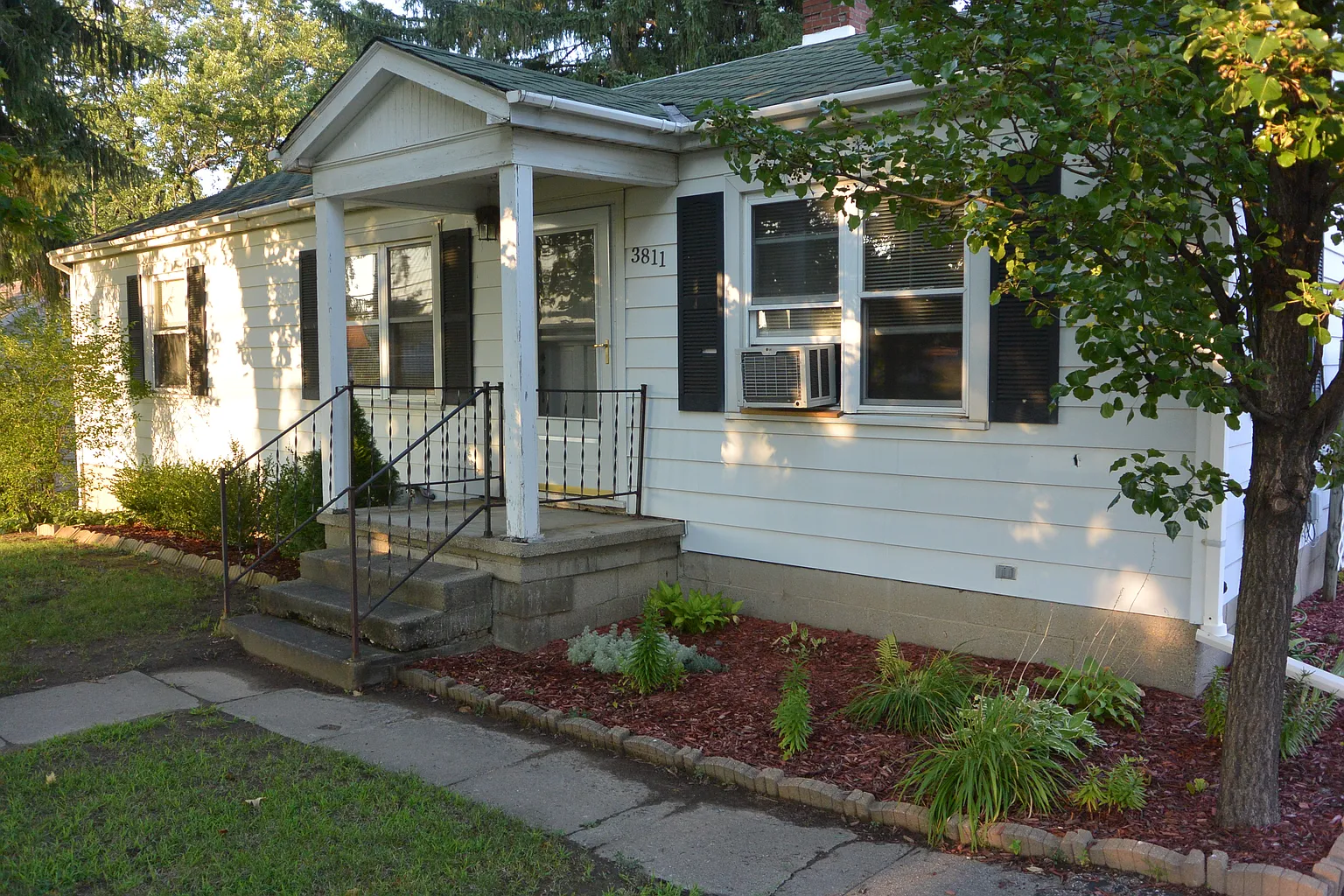 3811 N Mill Rd photo 1