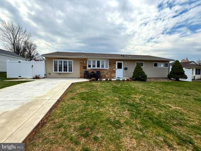 34 Inkberry Rd, Levittown, PA, 19057