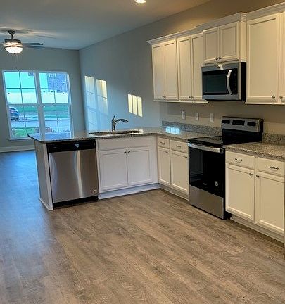 3rd image of 4411 Chusto Dr