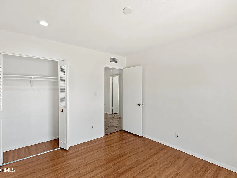 4503 W Bryce Ln — Photo 33