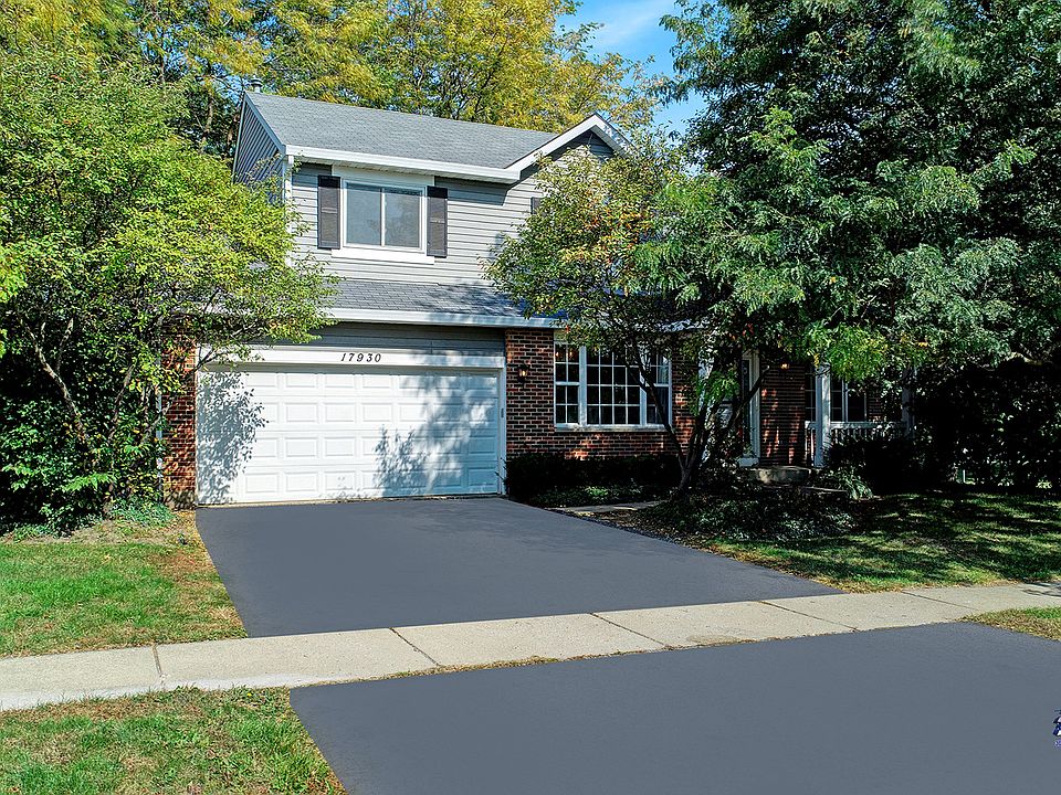 1st image of 17930 W Hampshire Dr
