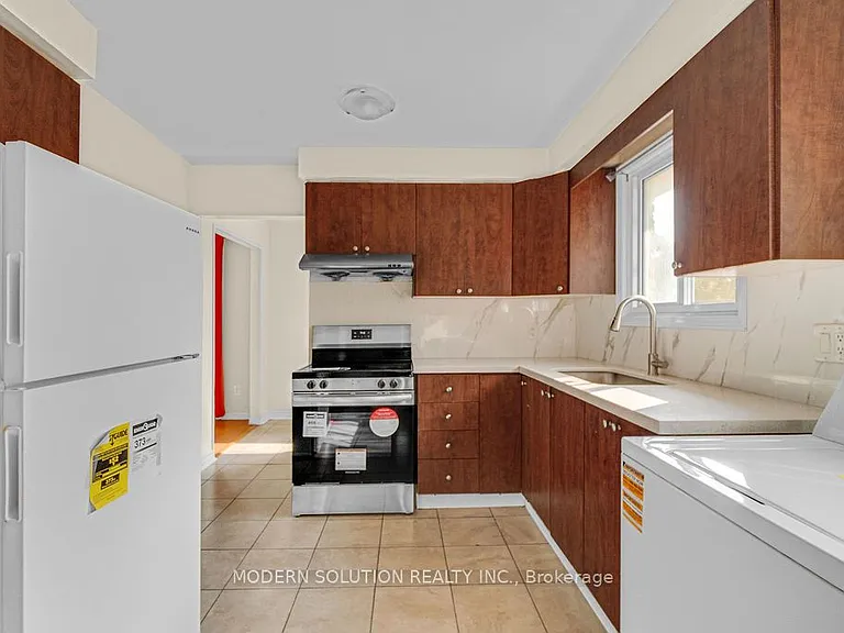 142 Mill St N — Photo 7
