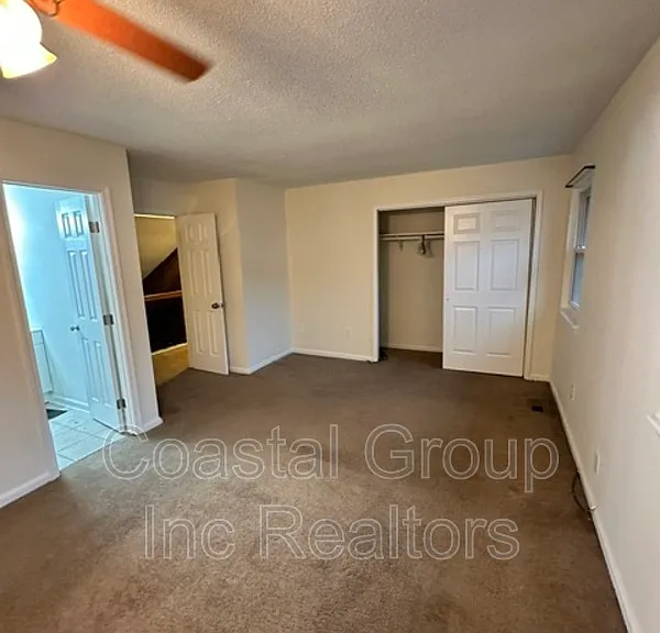 458 Falling Ln #1 — Photo 12