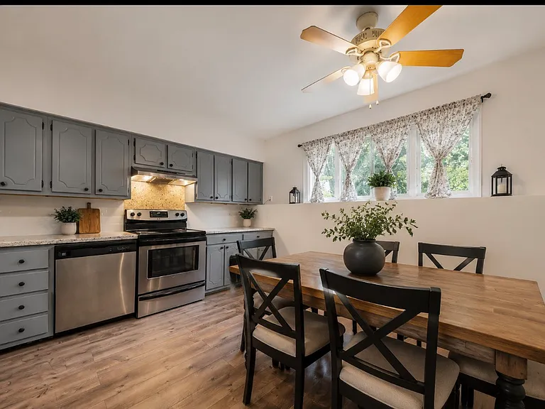 8423 S Westnedge Ave — Photo 3
