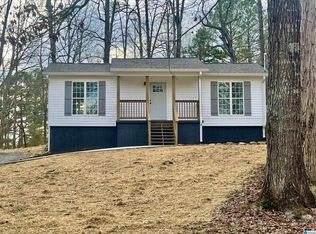 1501 Mountain Lake Rd, Warrior, AL 35180