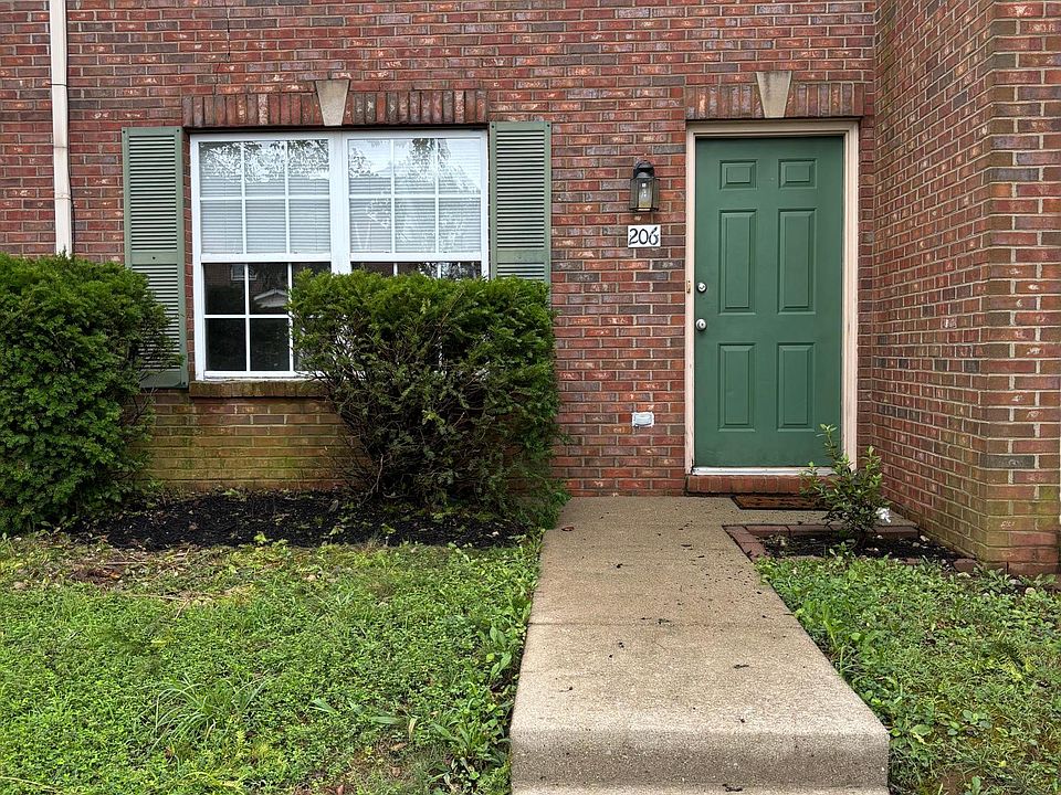1st image of 206 Garnet Dr