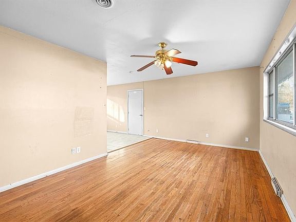 5th image of 8601 E 114th Ter