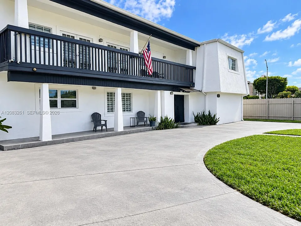 4120 NW 166th St