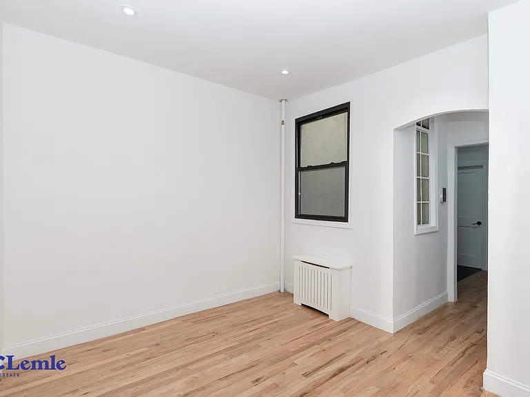 215 E 88th St #5FW — Photo 9