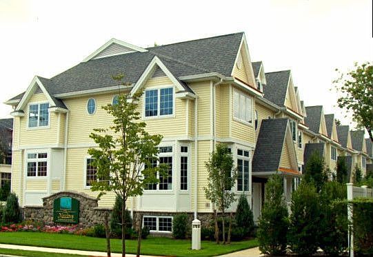 1st image of 106 Morris Ave #2