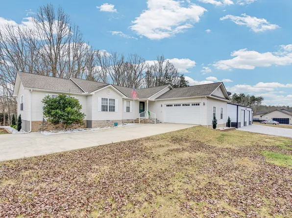 18 Sundown Ln, Crossville, TN 38571