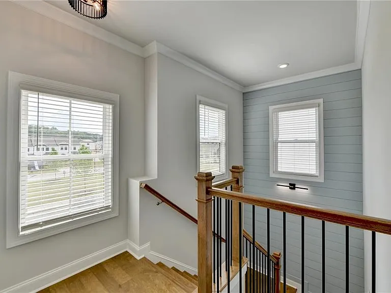 4536 Molder Dr — Photo 54