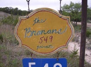 549 Smith Rd, Fredericksburg, TX 78624