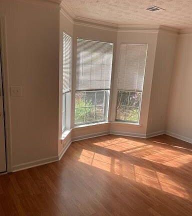 3rd image of 2949 Lexington Trace Dr SE