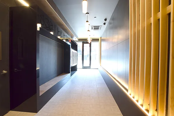 Rented by Commercial Capital Resources INC | media 62