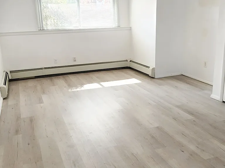 720 Jay Way #1 — Photo 5