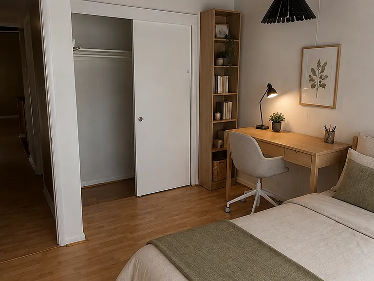 second bedroom