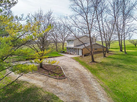 2nd image of 2724 Hiatt Apple Rd