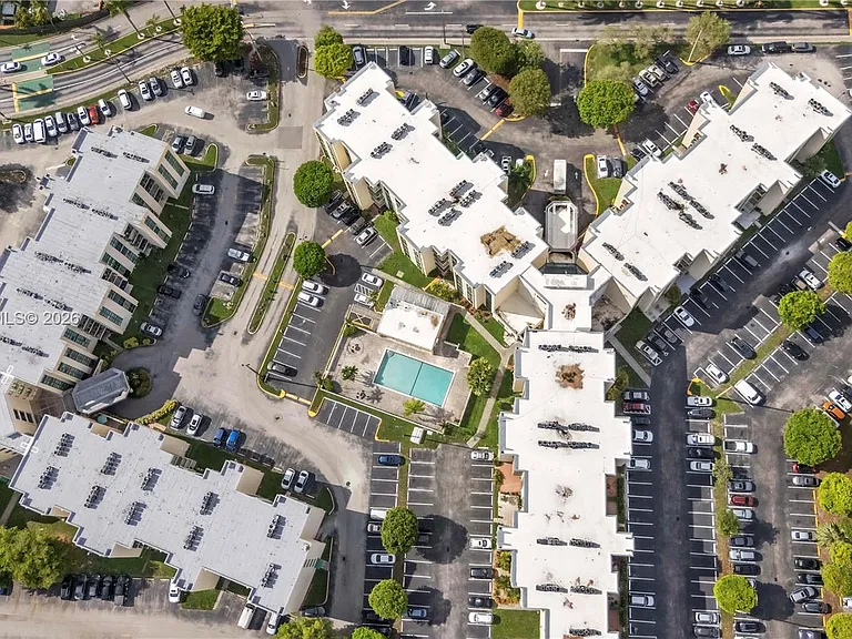 2075 SW 122nd Ave #304 — Photo 13