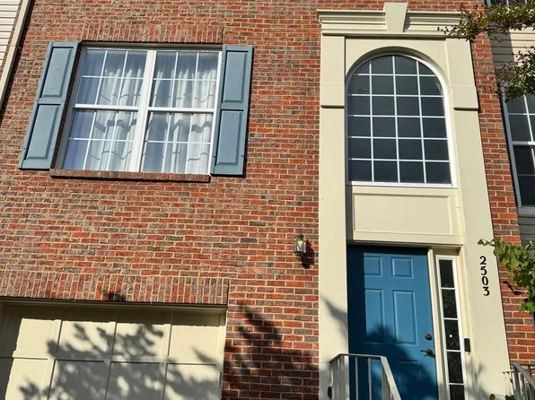 2503 Golden Harvest Ct, Herndon, VA 20171
