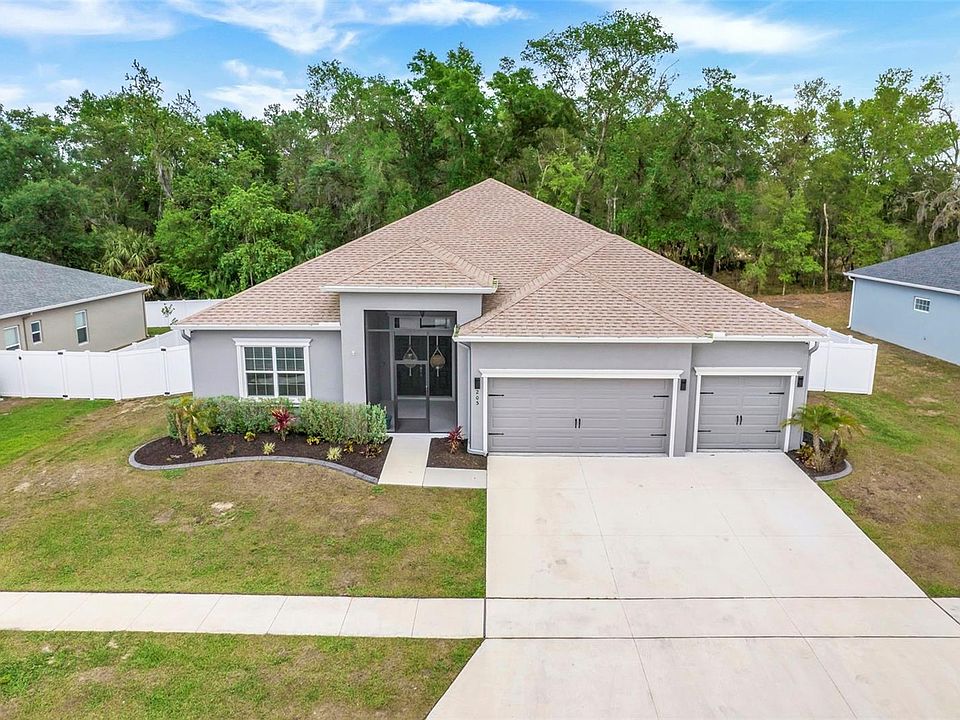 1st image of 205 Cloverbrook Trl