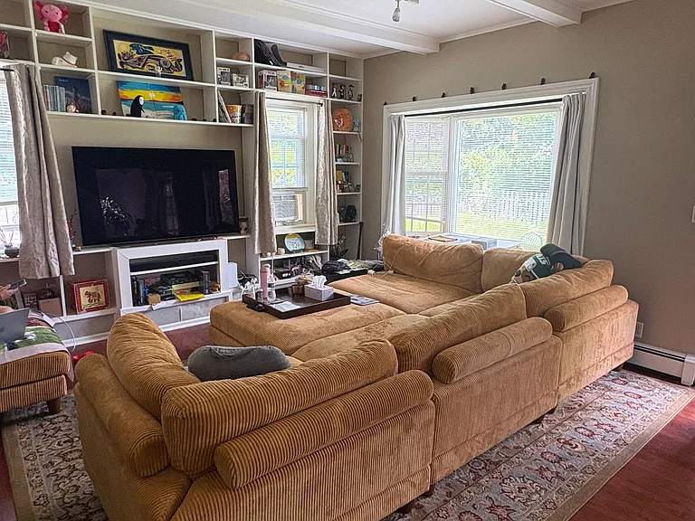 16 Oakridge Rd #B — Photo 5