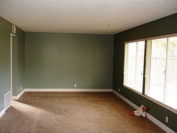 2nd image of 4465 Cabello St