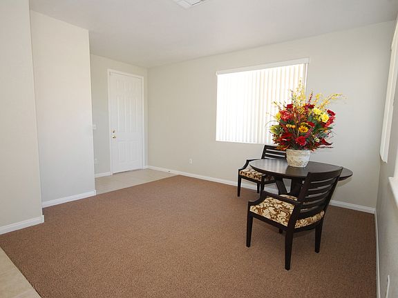 ENTRY ROOM (bonus/sitting/office)