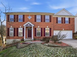 4863 Kleeman Green Dr, Cincinnati, OH 45211