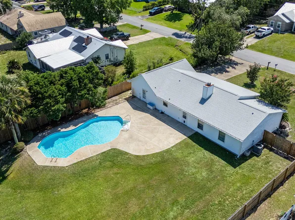2206 Frontera St, Navarre, FL 32566