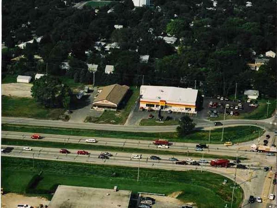2nd image of 1850 S Stoughton Rd