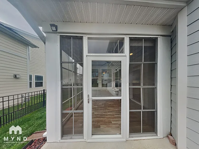 1033 Pemberly Ave — Photo 25